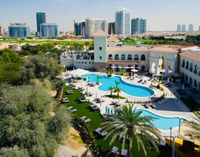 Luxurious home with jacuzzi